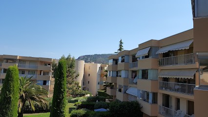 Les Bruyères, Hôtel à Mandelieu-la-Napoule