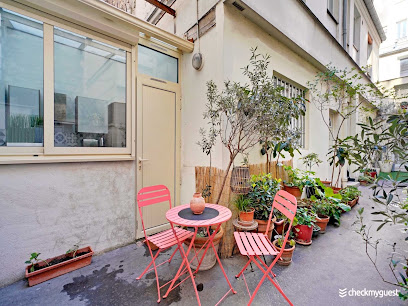Charming Studio - 2P - Voltaire - Belvilla By Oyo Hôtel à Paris 11