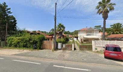 Turon Jean-Pierre, Hôtel à Lège-Cap-Ferret