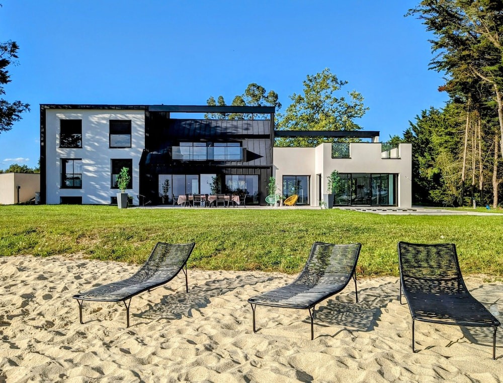 Villa, Hôtel à Laillé