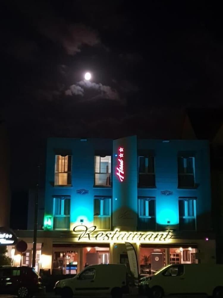 Hotel Restaurant Les Pelouses, Hôtel à Cucq