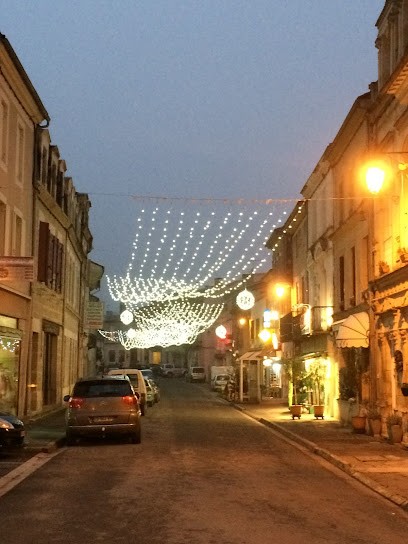 L'ancienne Boulangerie Tables De Hotes, Hôtel à Lauzun