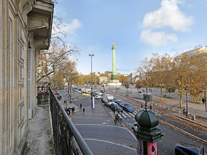 Luxury Apt With Balcony - 4Bd/8P - Marais/Bastille - Belvilla By Oyo, Hôtel à Paris 04