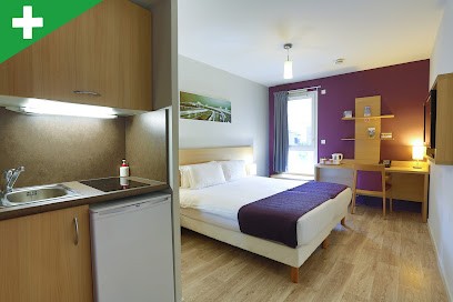 Eastlodge Lyon Est Eurexpo, Hôtel à Saint-Priest