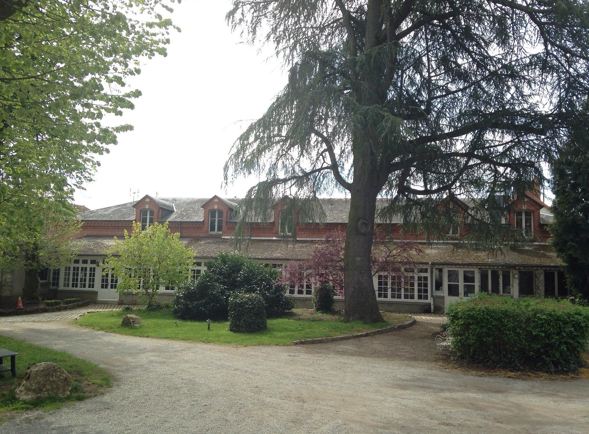 Hotel Du Parc, Hôtel à Sancoins