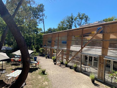 La Belle Folie, Hôtel à Ploemel