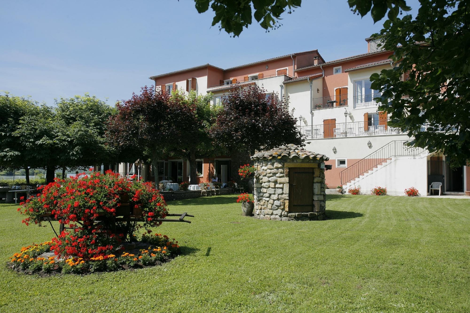 Le Beau Rivage, Hôtel à Condrieu