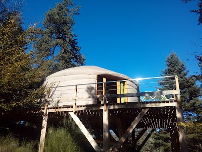 Les Yourtes De Larssialas, Hôtel à Saint-Bonnet-le-Froid