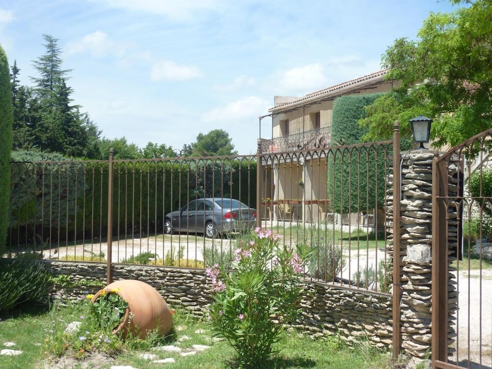 Hôtel La Font De Lauro, Hôtel à Saumane-de-Vaucluse