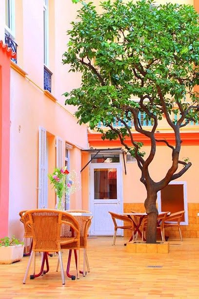 Hôtel Menton Riviera, Hôtel à Menton