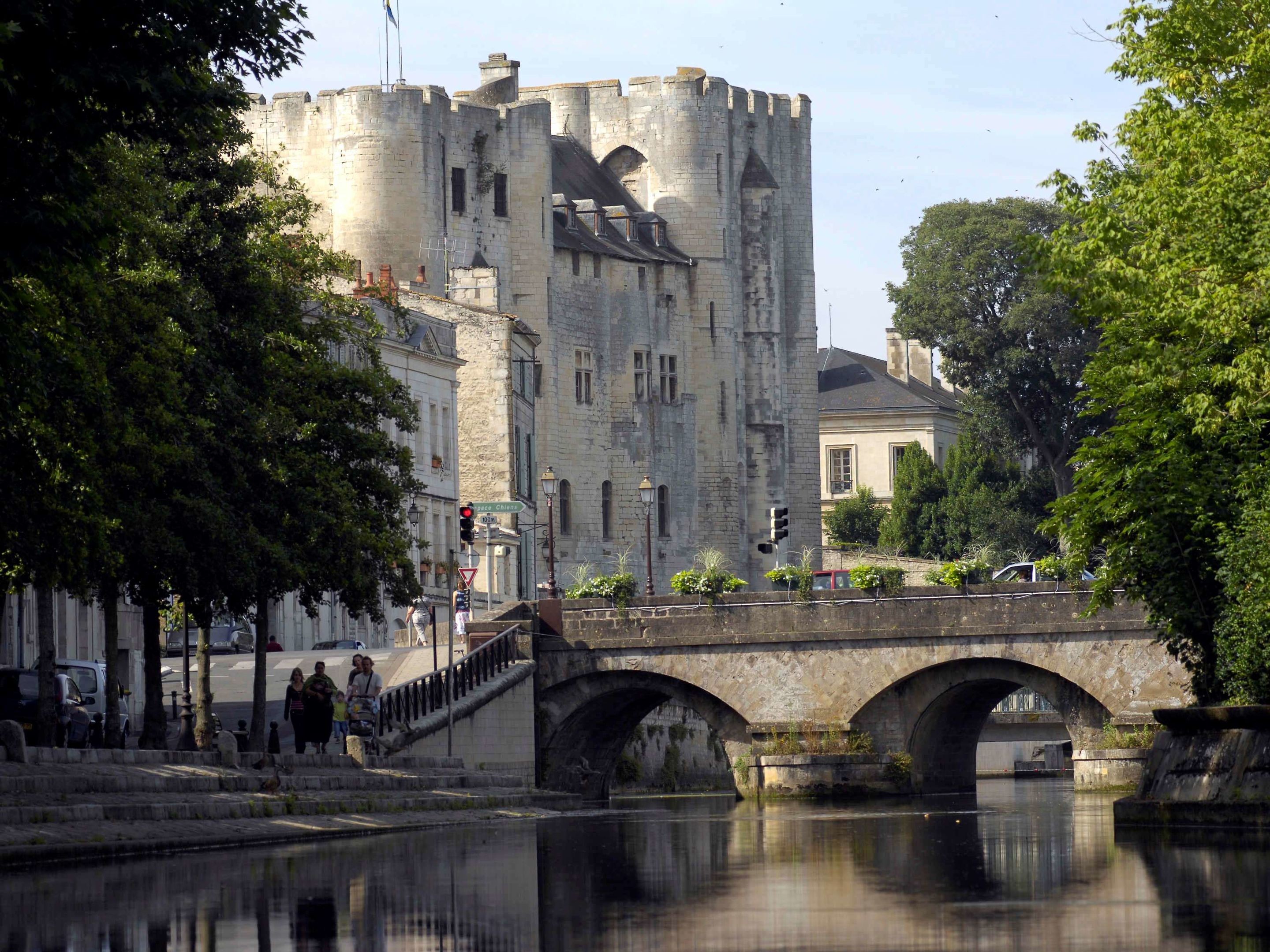 Ibis Budget Niort Est La Crèche, Hôtel à La Crèche