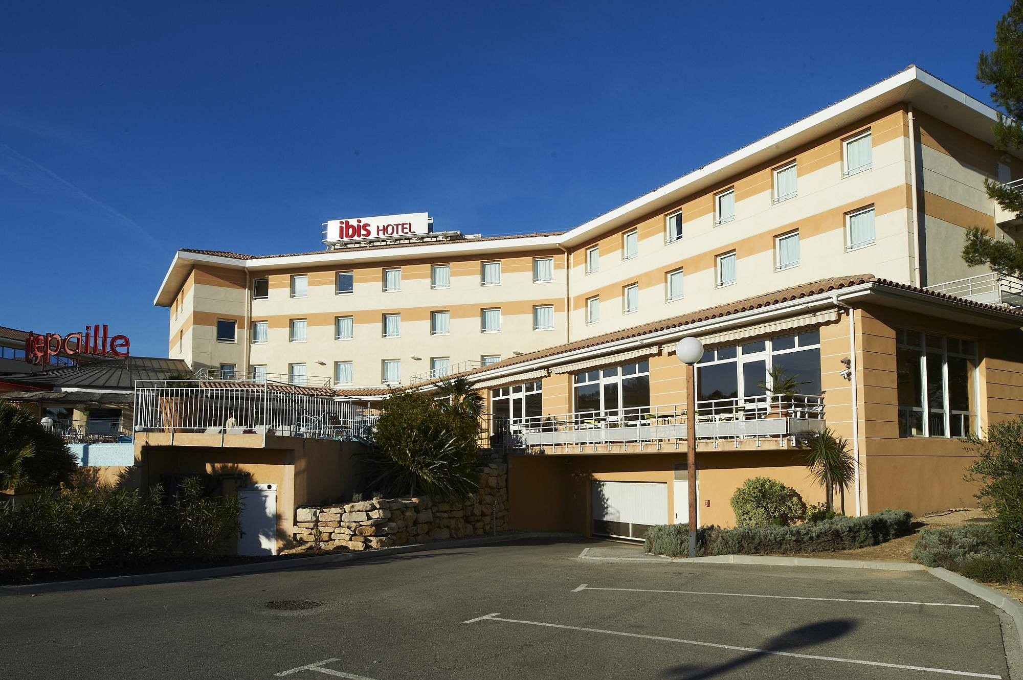 Ibis La Ciotat, Hôtel à La Ciotat