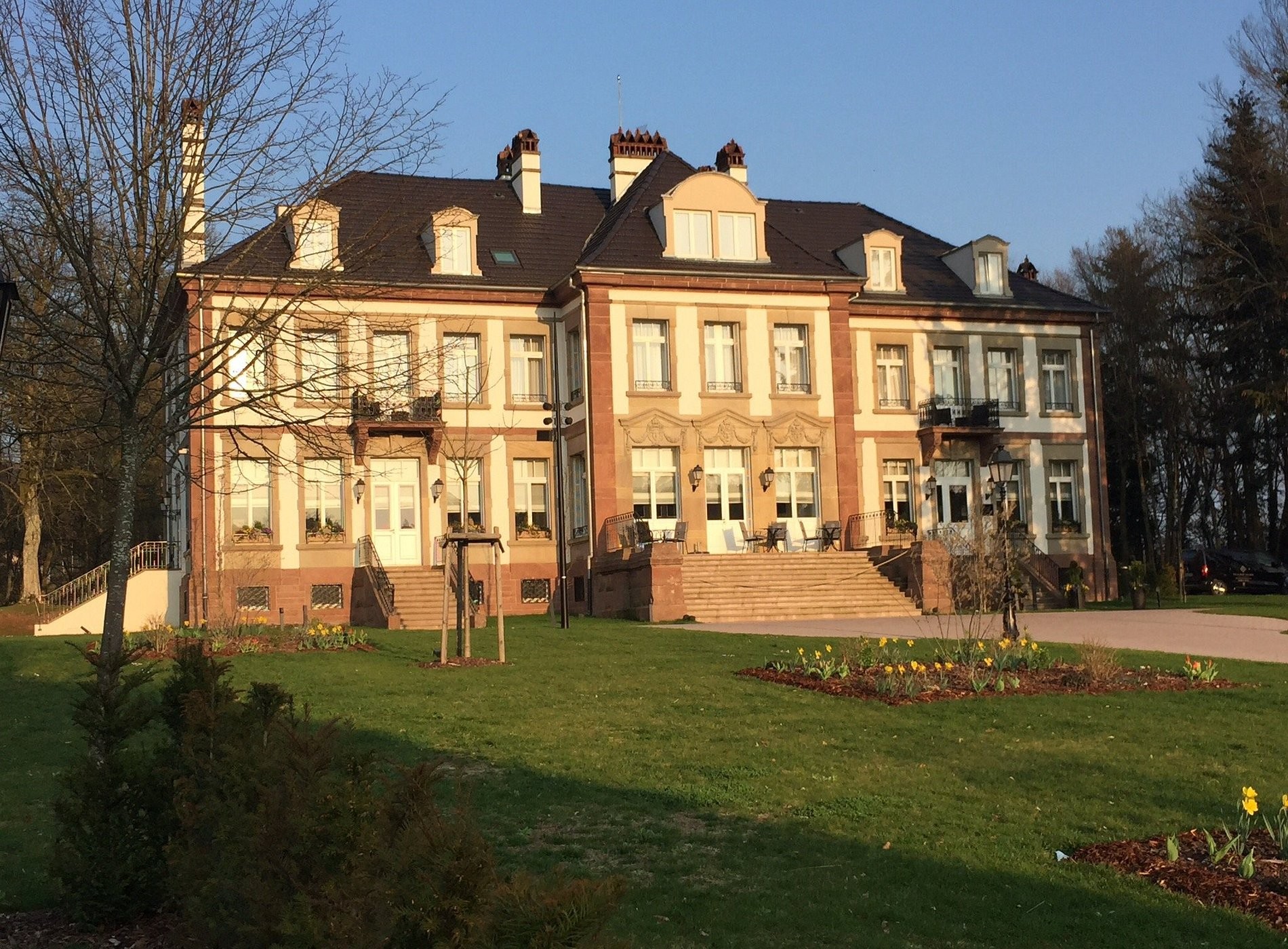 Château Hochberg, Hôtel à Wingen-sur-Moder