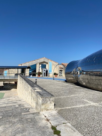 S.A. Poitou Charentes Restauration, Hôtel à Prahecq