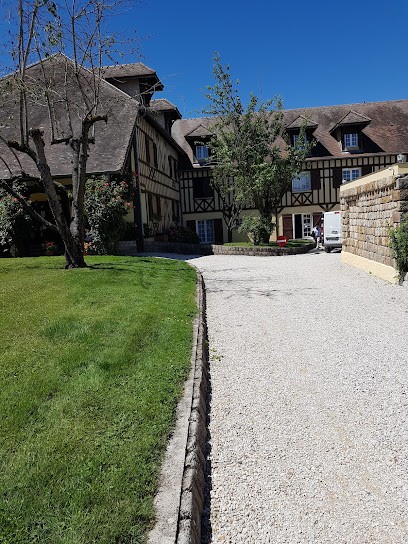 Logis Hôtel Relais Paris Bâle - Restaurant La Mangeoire, Hôtel à Montiéramey
