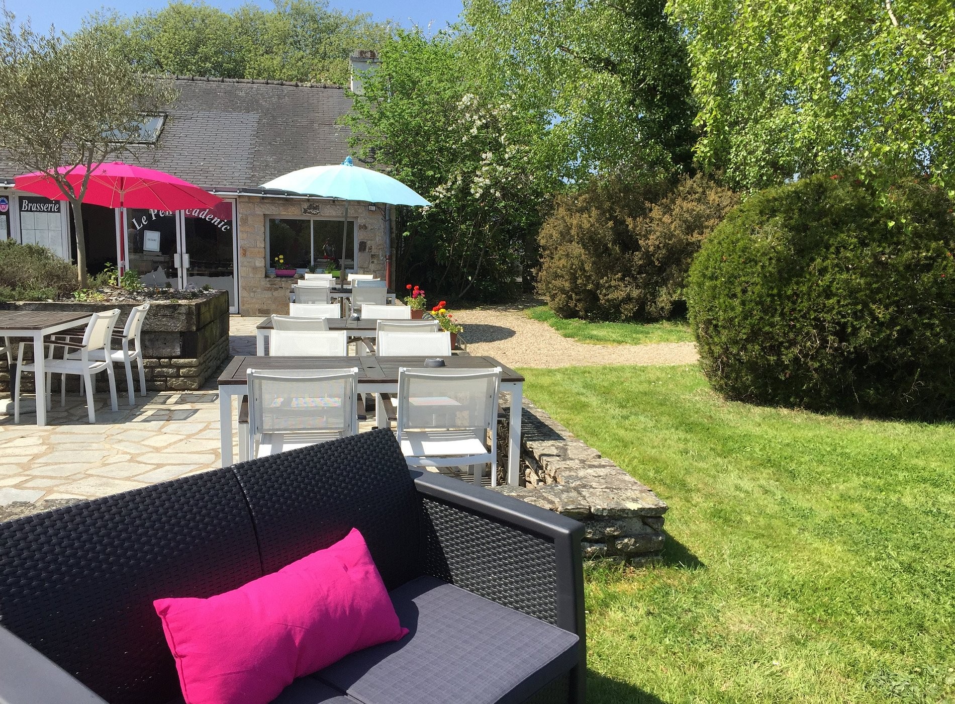 Logis Hôtel La Croix Du Sud, Hôtel au Tour-du-Parc