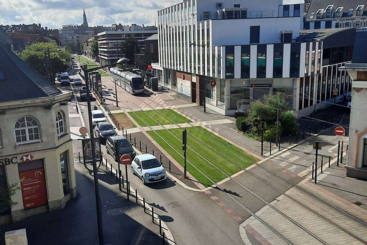 Le Clemenceau Hôtel /Restaurant, Hôtel à Valenciennes