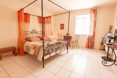 Chez Mariebel' (Gîte de groupe), Hôtel à Ottonville