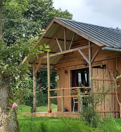Les KaBanes En Kreiz Breizh, Hôtel à Rostrenen