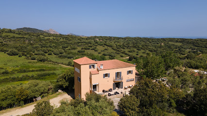 Hôtel-Restaurant U Santu Petru Hôtel à Santo-Pietro-di-Tenda