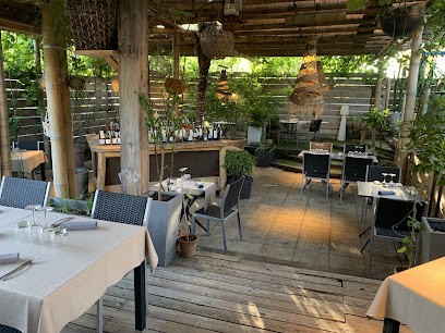 Logis Hôtel Au Canard Gourmand, Hôtel à Samatan