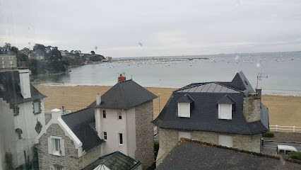 Les Arcades, Hôtel à Saint-Cast-le-Guildo