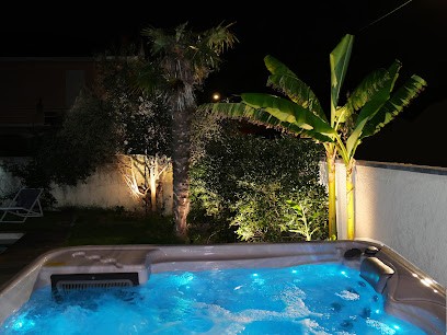 Villa Dans L'eau, Hôtel à Meyzieu