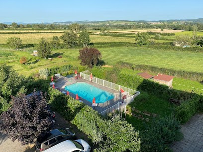 Logis Hôtel Restaurant La Place, Hôtel à Malay