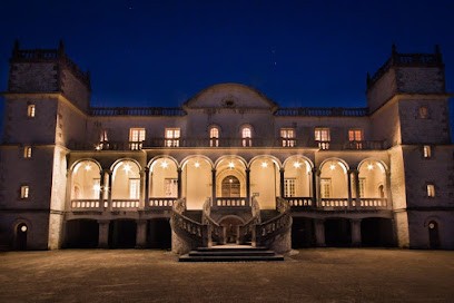 CHATEAU ROBERT - 40500, Hôtel à Montgaillard