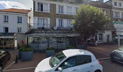 Hôtel Saint Cyrien, Hôtel à Saint-Cyr-l'École