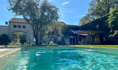 Le Clos de la Court d'Aron, Hôtel à Saint-Cyr-en-Talmondais