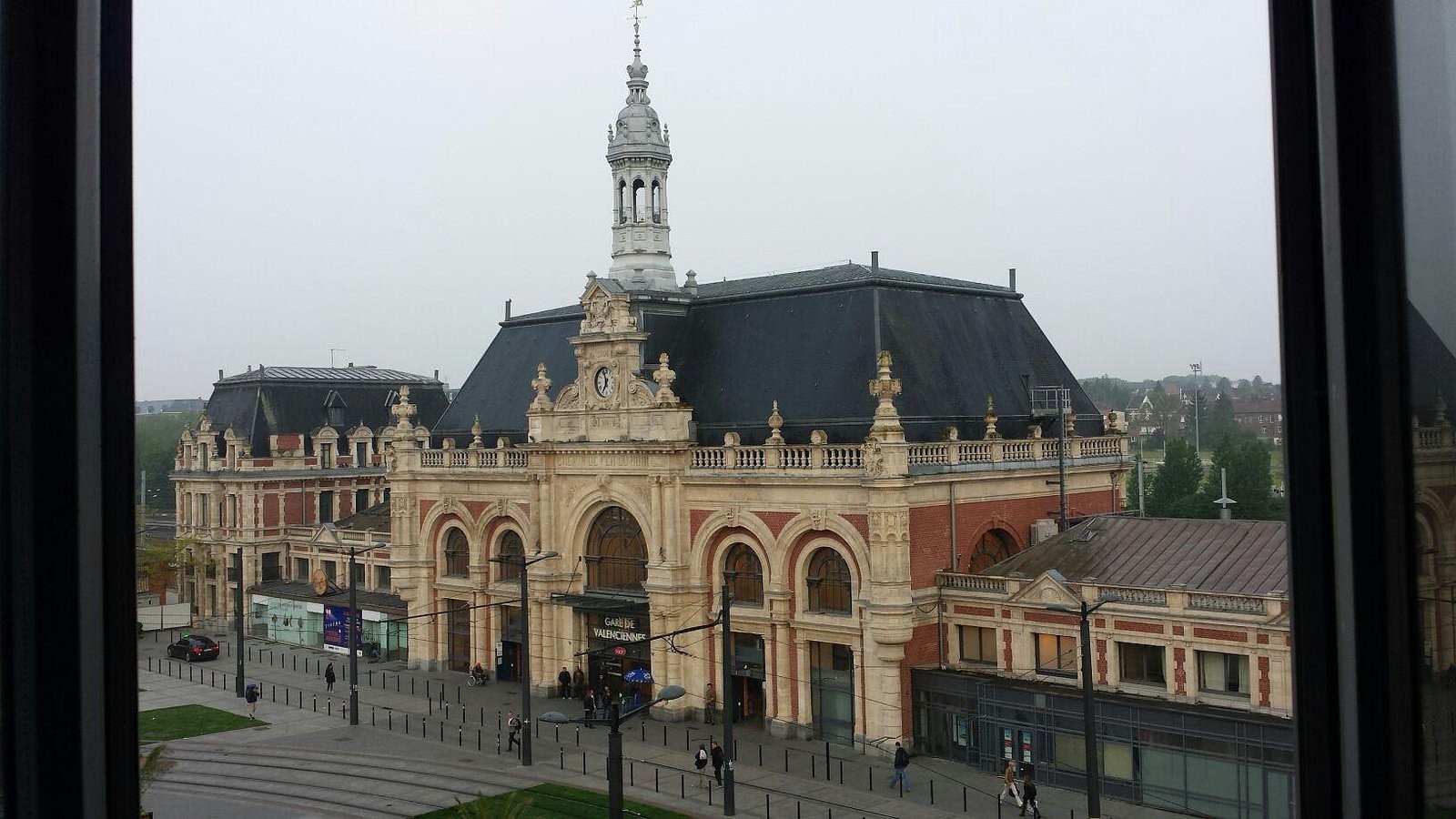 Le Bristol, Hôtel à Valenciennes