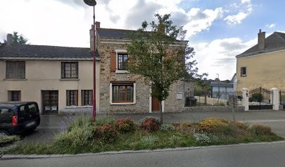 Allain Armand, Hôtel à Bouessay