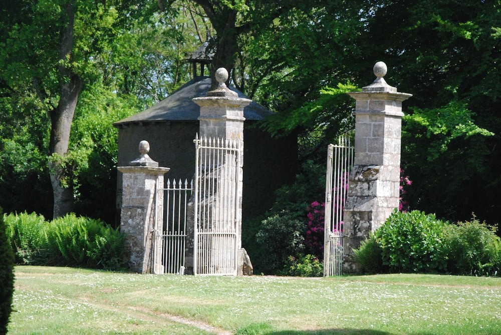 Manoir Du Vaumadeuc, Hôtel à Pléven