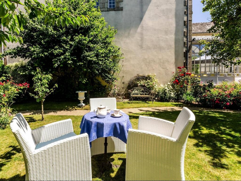 Logis Hôtel l'Europe, Hôtel à Pontivy