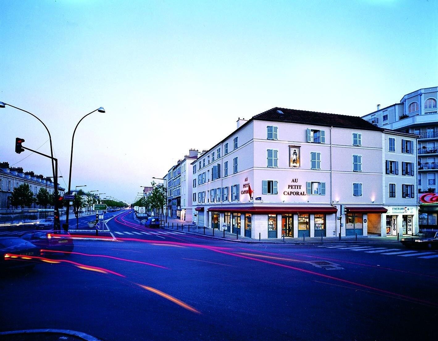 Au Petit Caporal, Hôtel à Maisons-Alfort