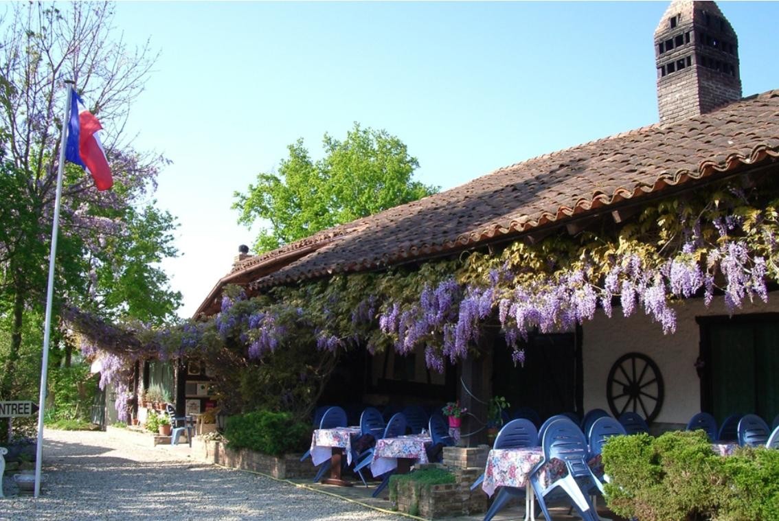 Auberge Du Grand Ronjon, Hôtel à Cormoz