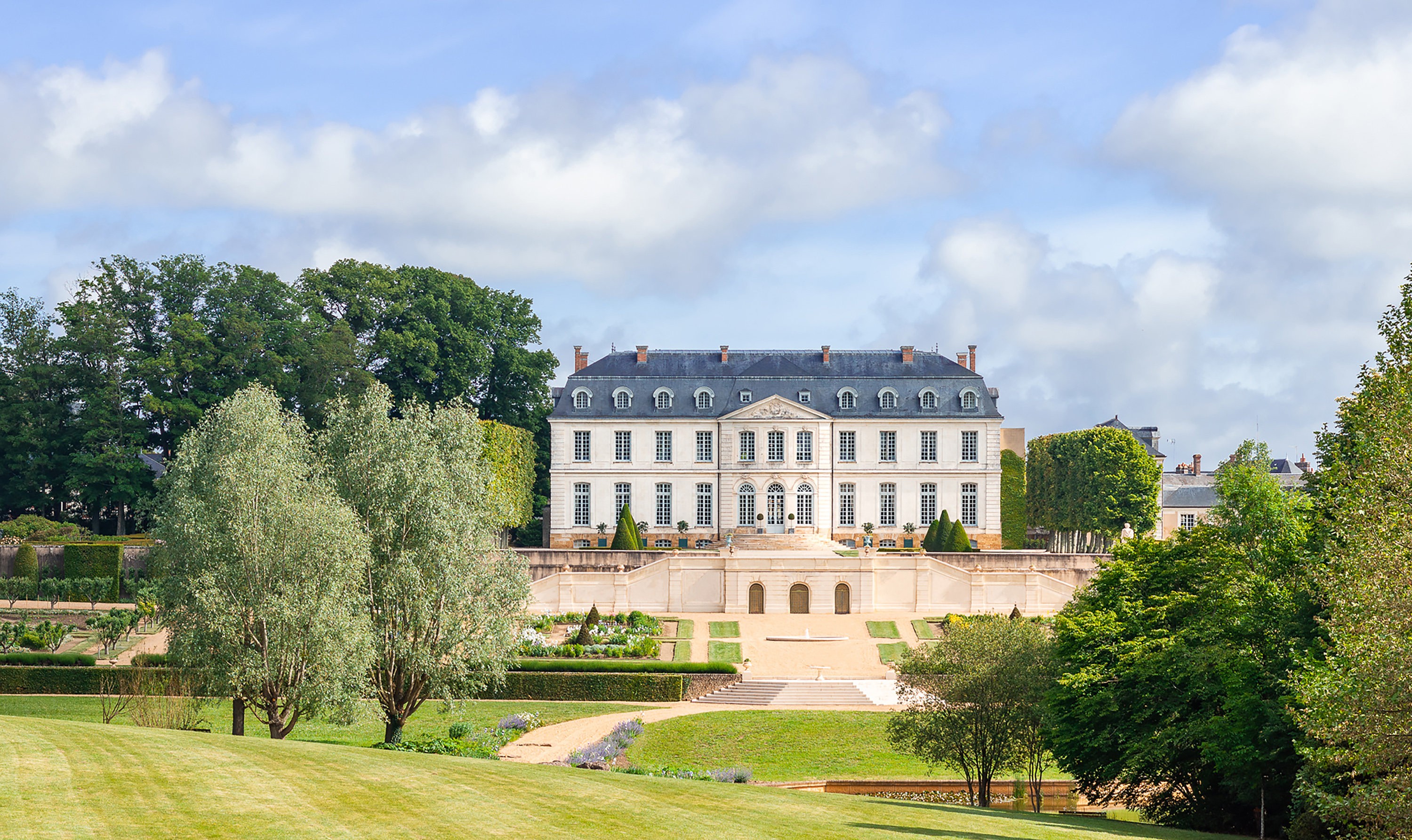 Hotel Château du Grand-Lucé, Hôtel au Grand-Lucé