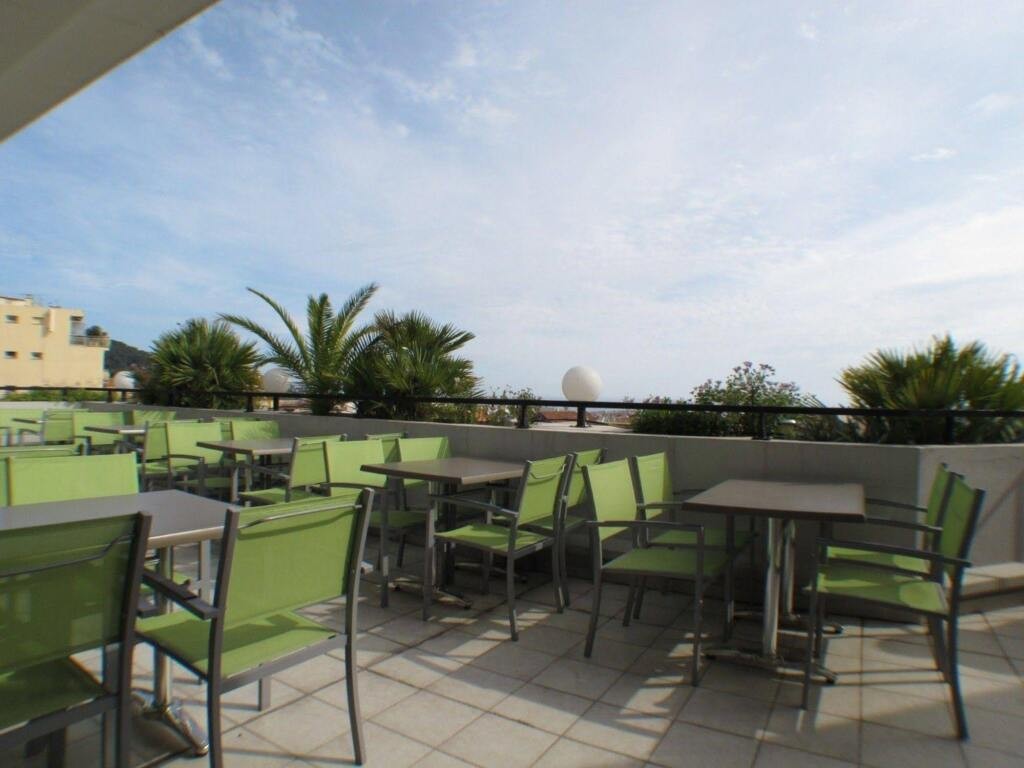 Hotel Thomas, Hôtel au Cannet