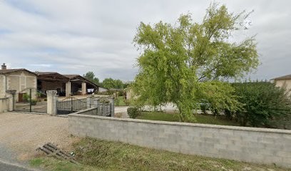 Mémoire, histoire et patrimoine de Petit Palais et Cornemps, Hôtel à Petit-Palais-et-Cornemps