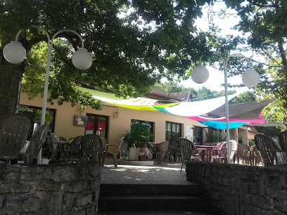 Hotel Restaurant des Lacs, Hôtel à Contrexéville