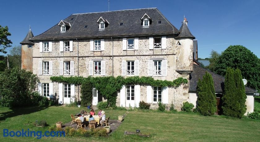 Chateau de Savennes - Caveau de sabrage, Hôtel à Savennes