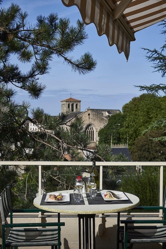 The Heather Inn, Hôtel à Pouzauges