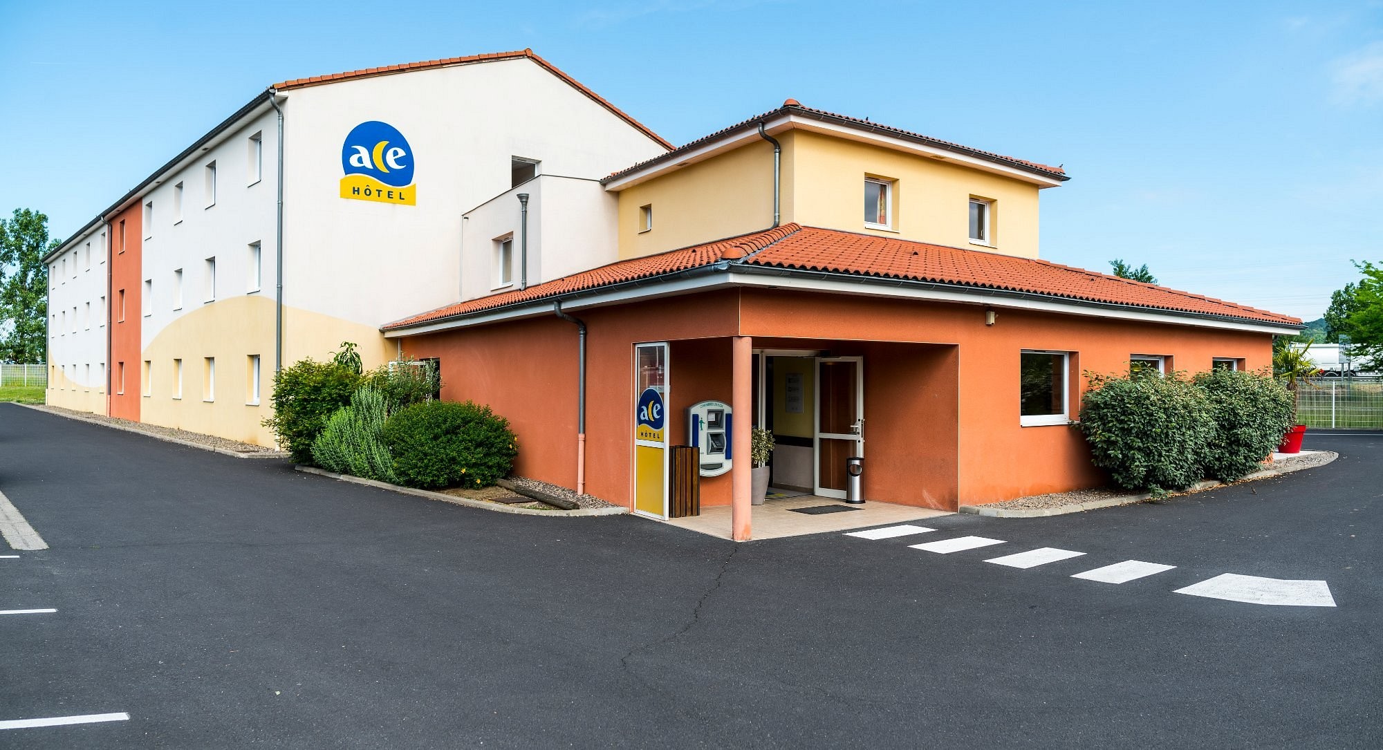 ACE Hôtel Issoire, Hôtel à Issoire