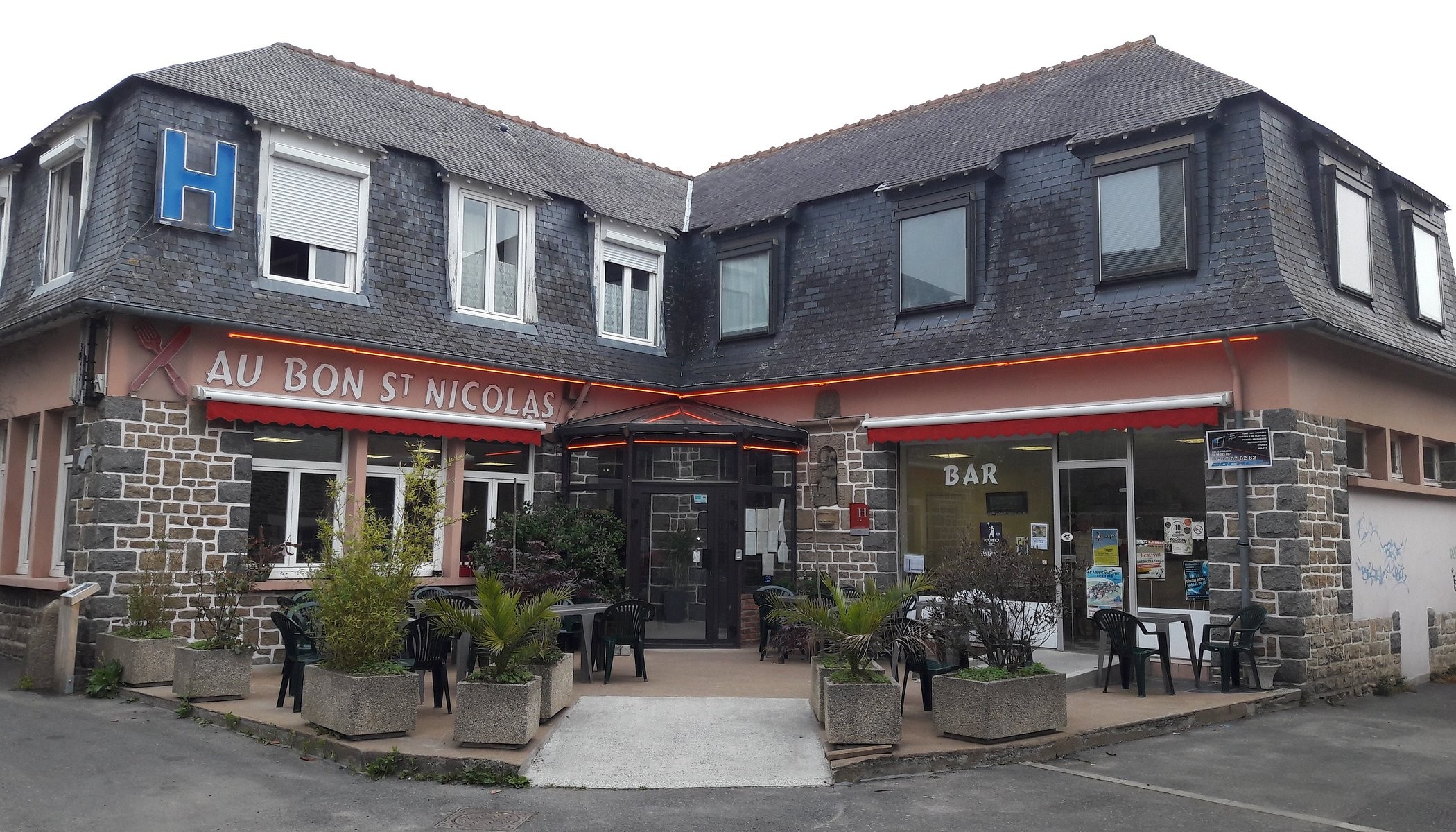 EURL Au Bon Saint Nicolas, Hôtel à Hillion