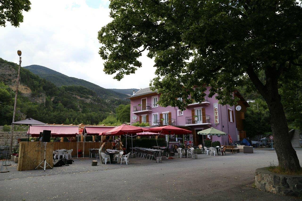 Hôtel Restaurant Le Col De Crous Hôtel à Péone