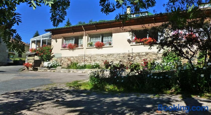 Auberge La Prairie, Hôtel à Matemale