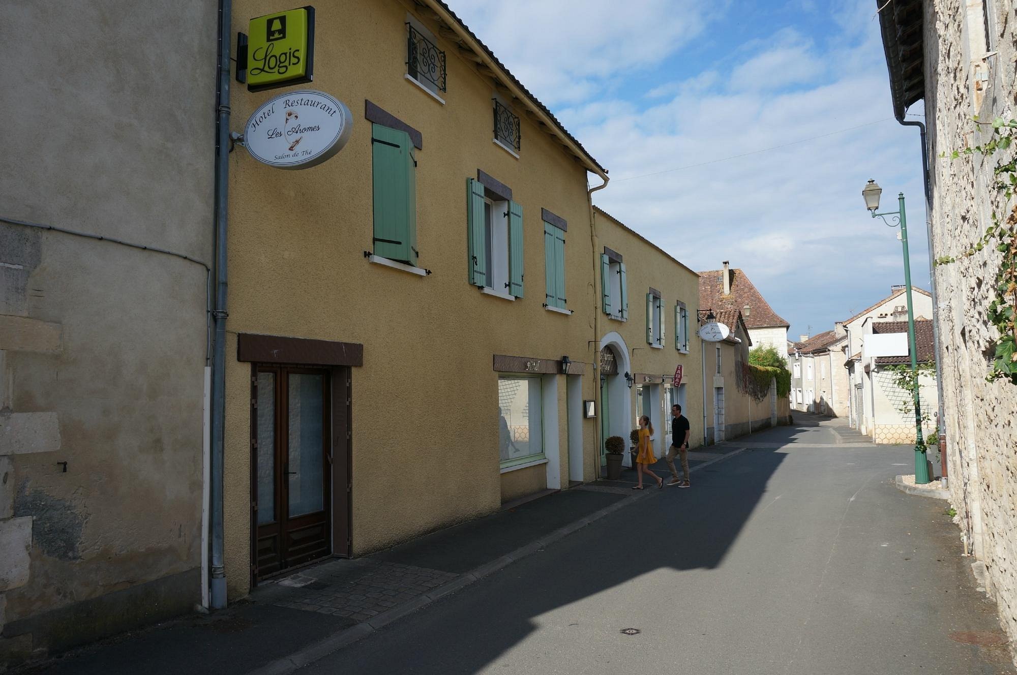Les Arômes, Hôtel à Négrondes