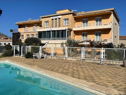 Logis Hôtel Le Clément V, Hôtel à Roquemaure