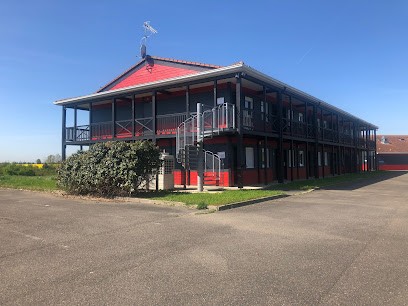 ENZO HOTELS CHARTRES MAINVILLIERS By KYRIAD DIRECT, Hôtel à Mainvilliers